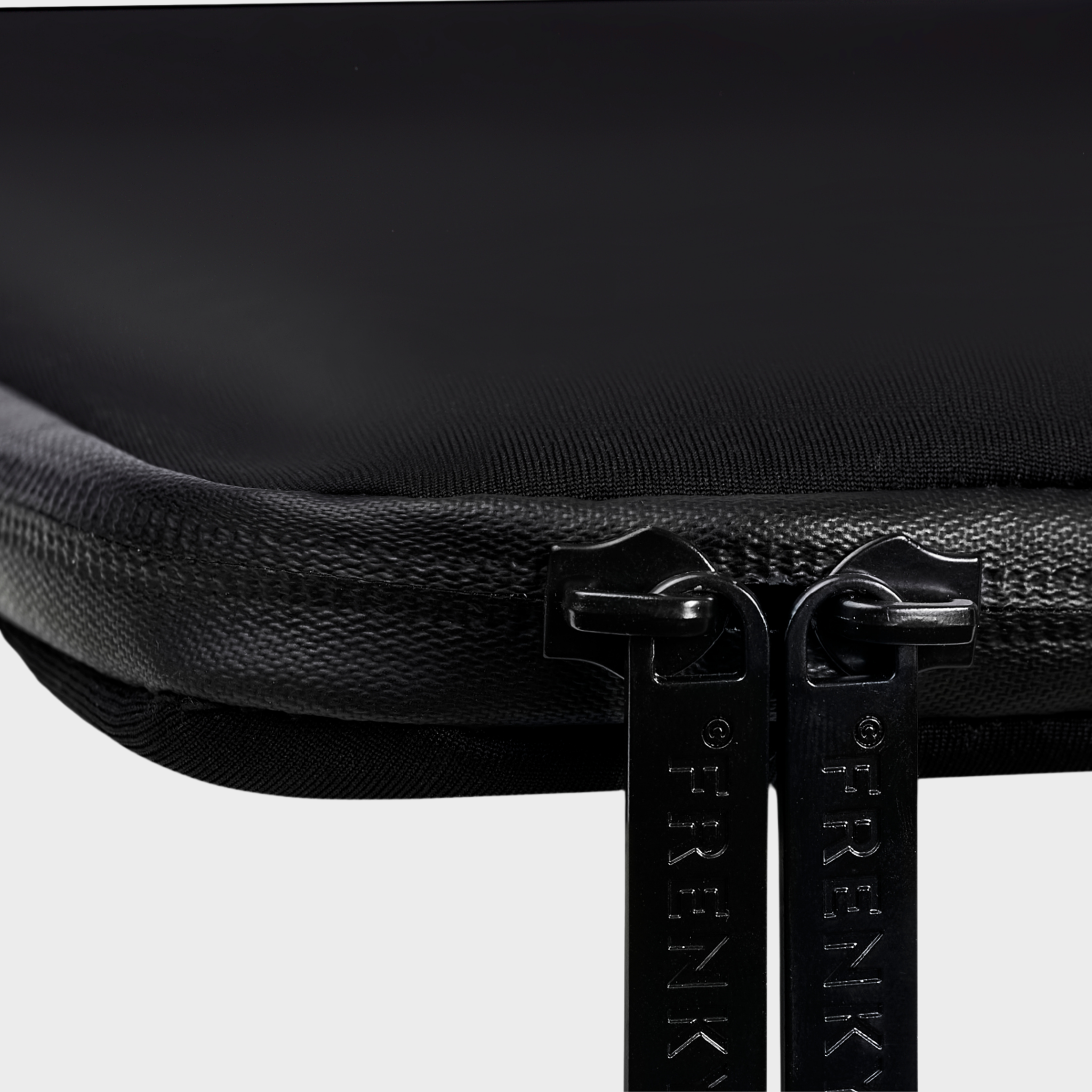 FRENKY Trolley Underseater – Fits under every seat